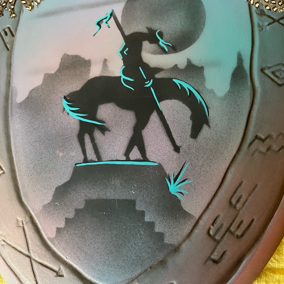 J Vincent Studios signed pottery wall hanging Native American - Picture 7 of 9